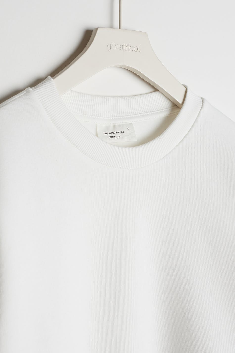 Basic sweater