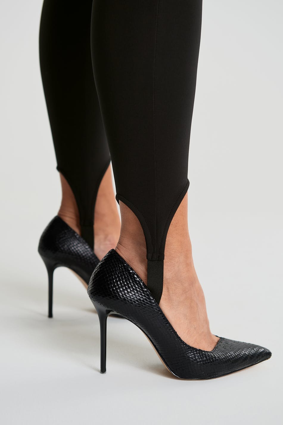 Lo stirrup leggings