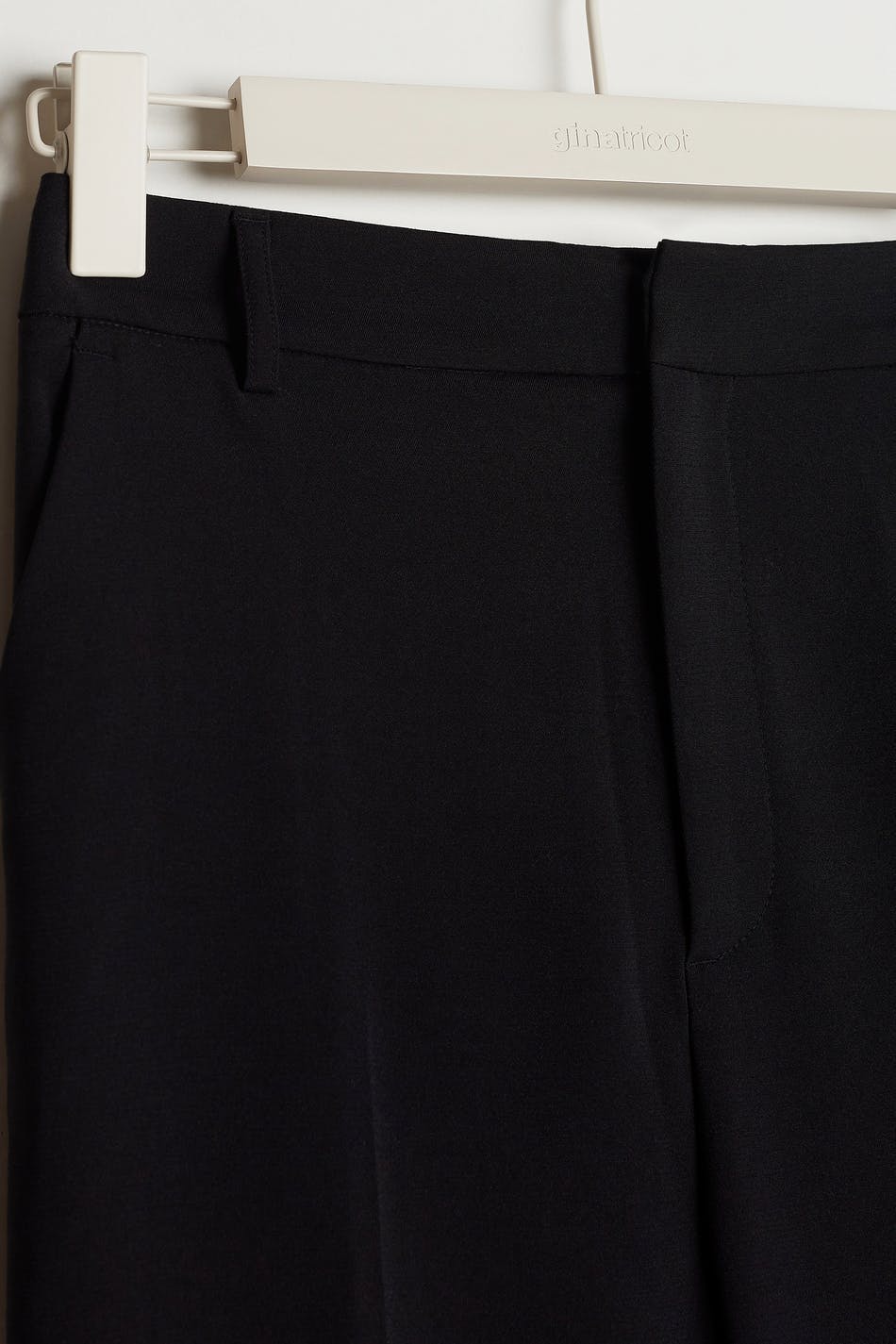 straight tall trousers
