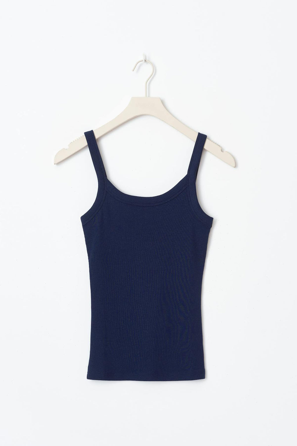 Tight fit rib singlet