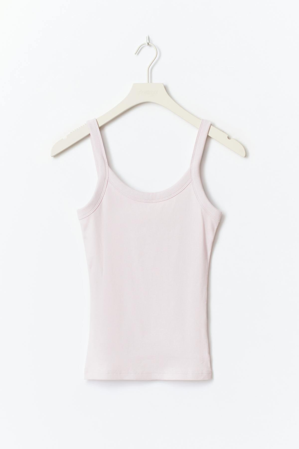 Tight fit rib singlet