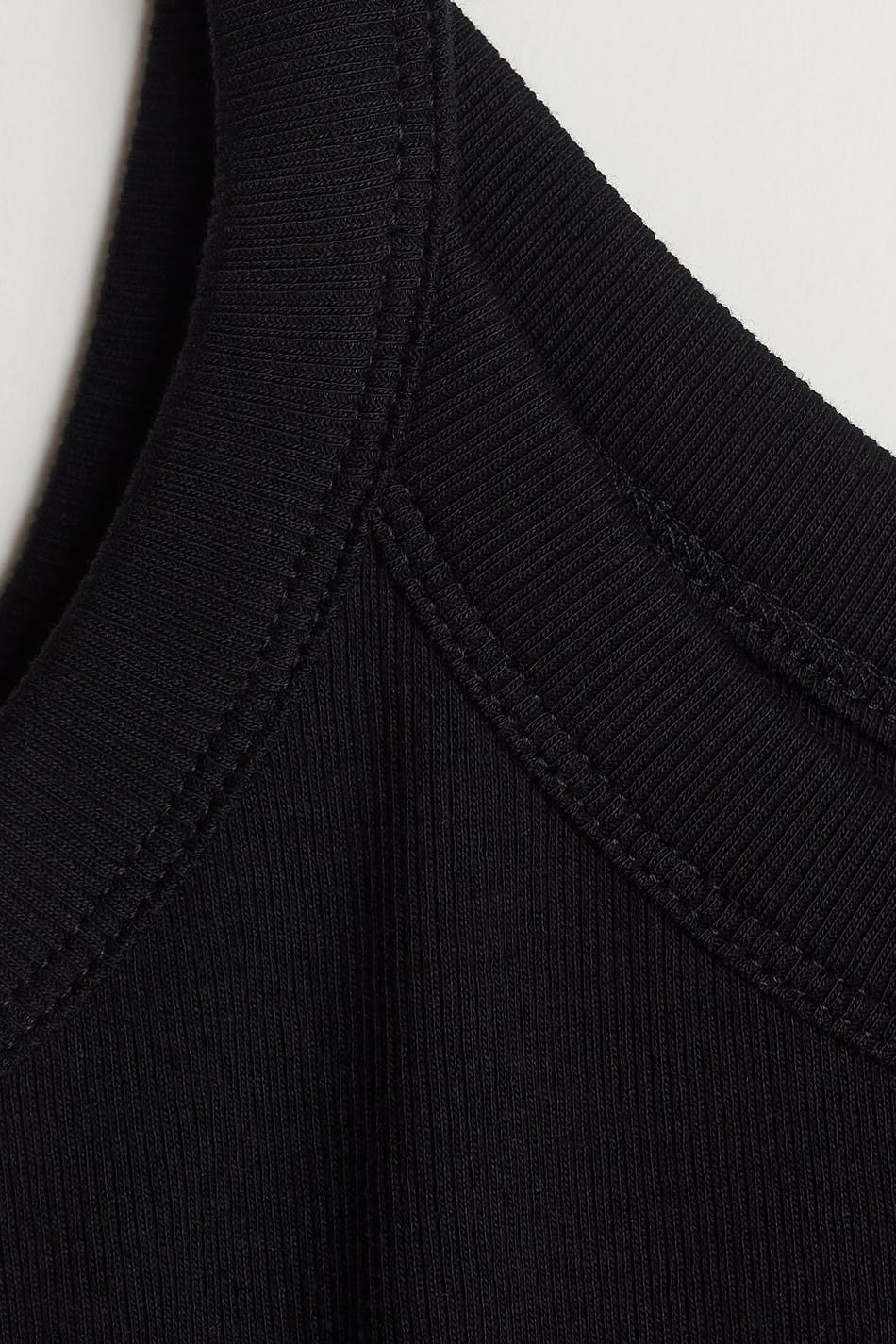 Tight fit rib singlet