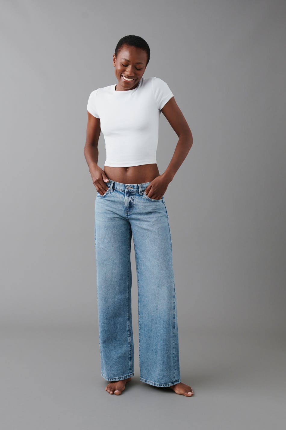 Low wide jeans