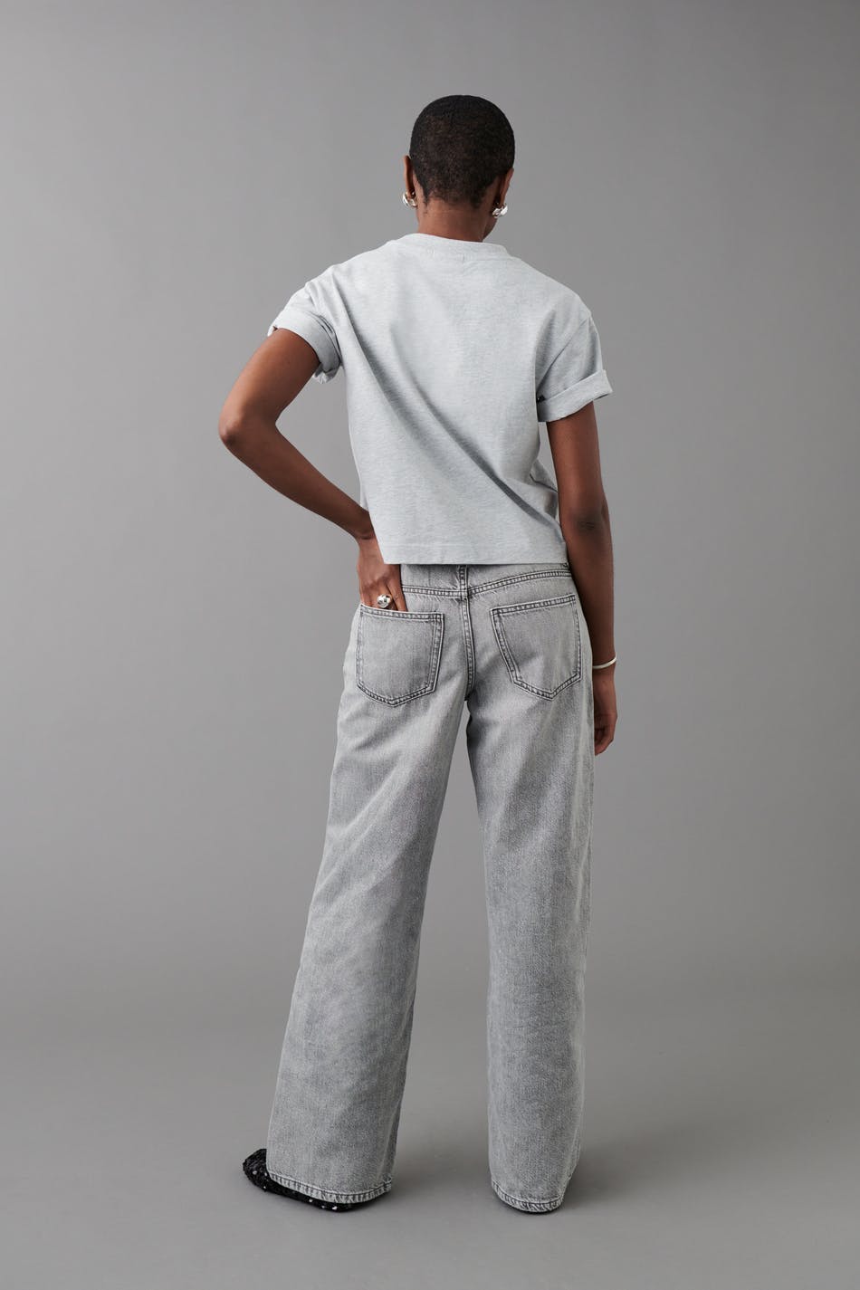 Low wide jeans