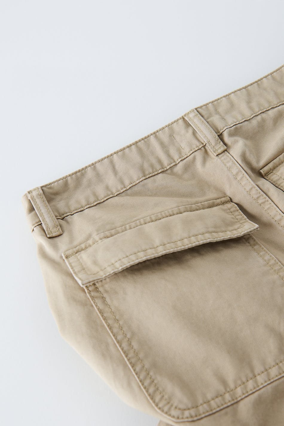 Low waist cargo jeans