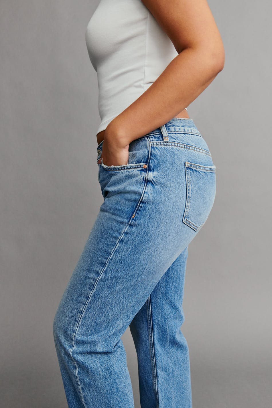 Low straight jeans