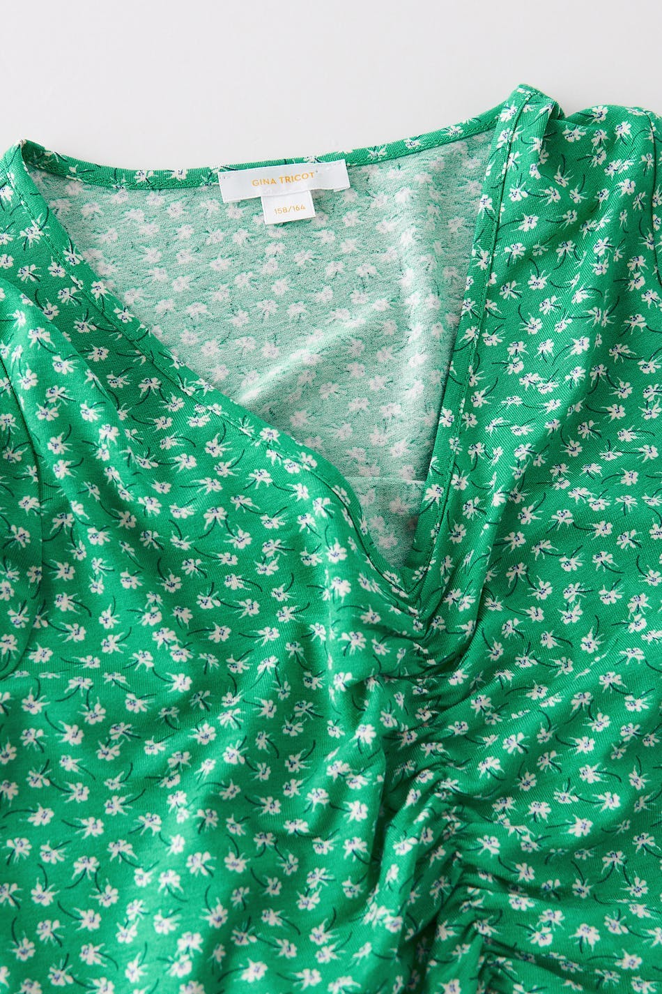 neck top