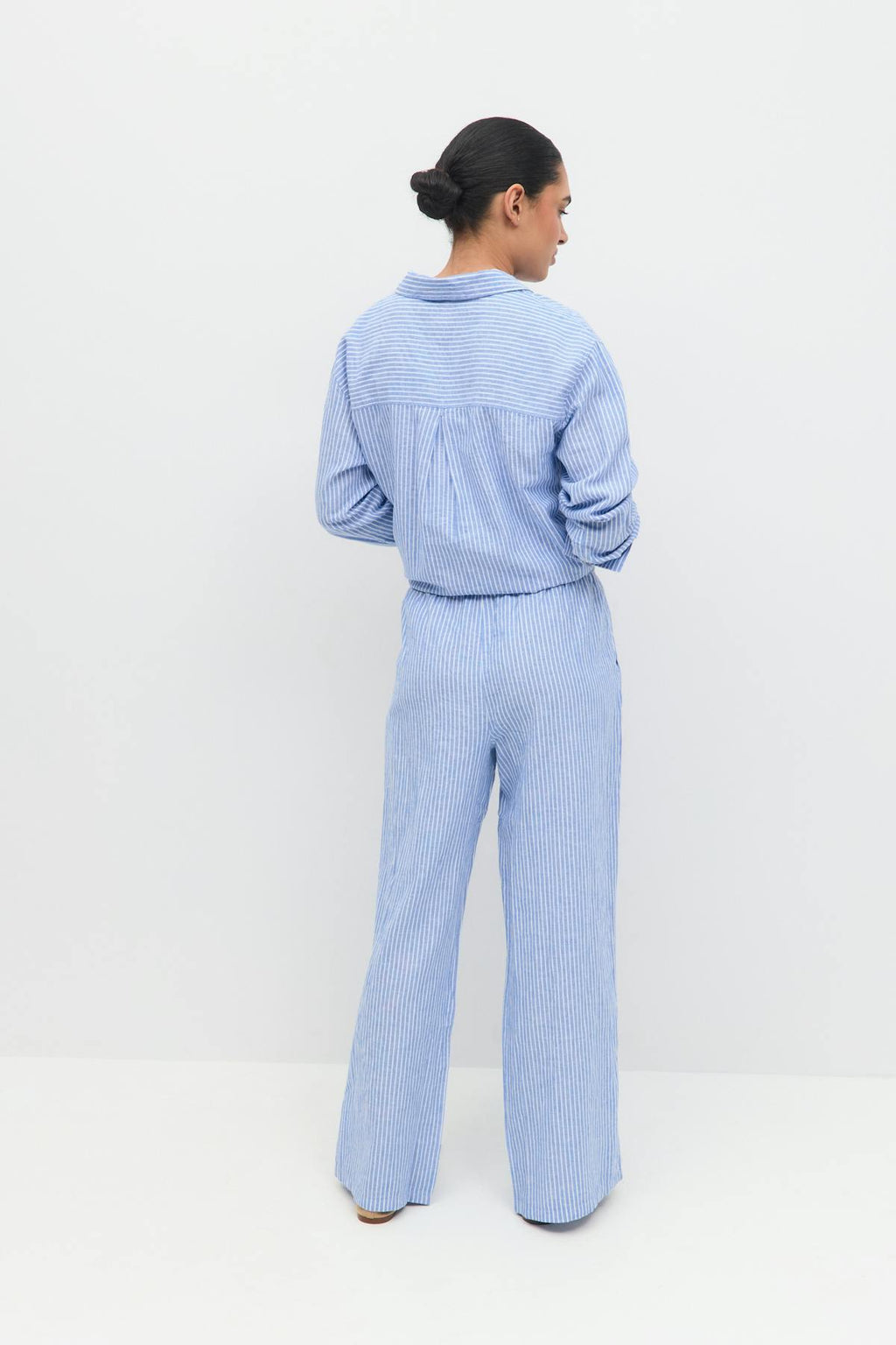 linen blend trousers