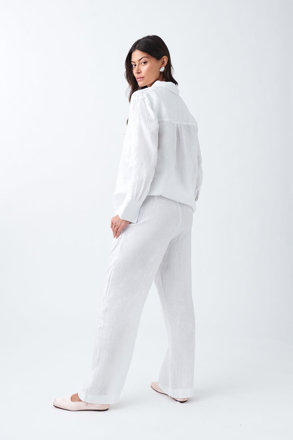 linen trousers