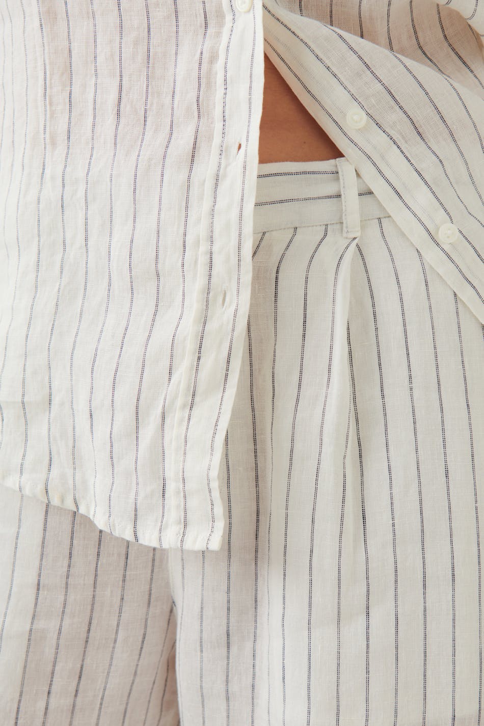 linen trousers
