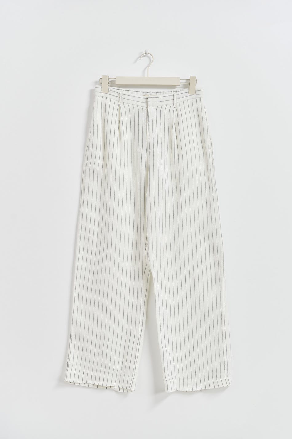 linen trousers