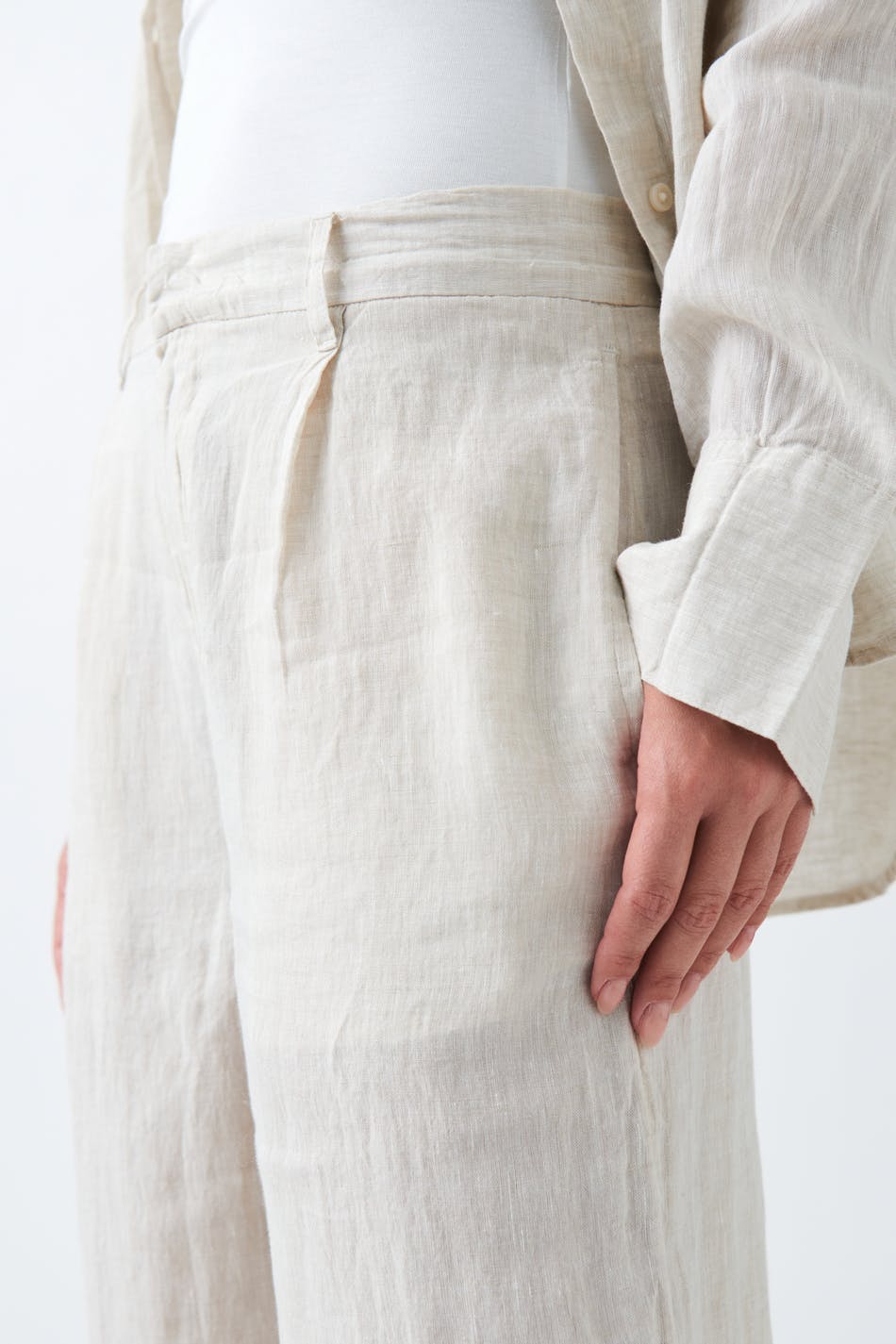 linen trousers