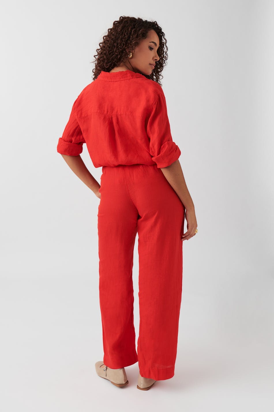 linen trousers