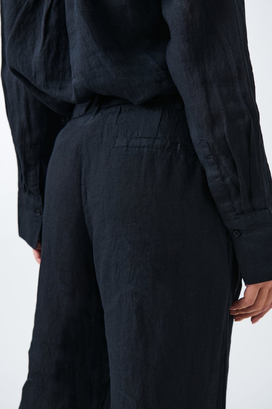 linen trousers