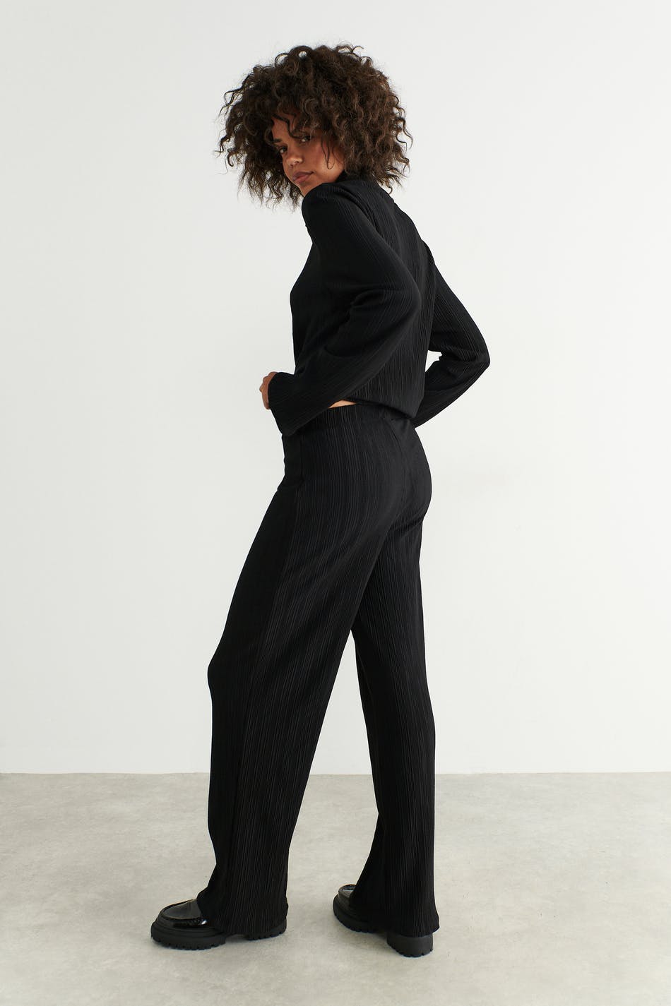 Pleated trousers