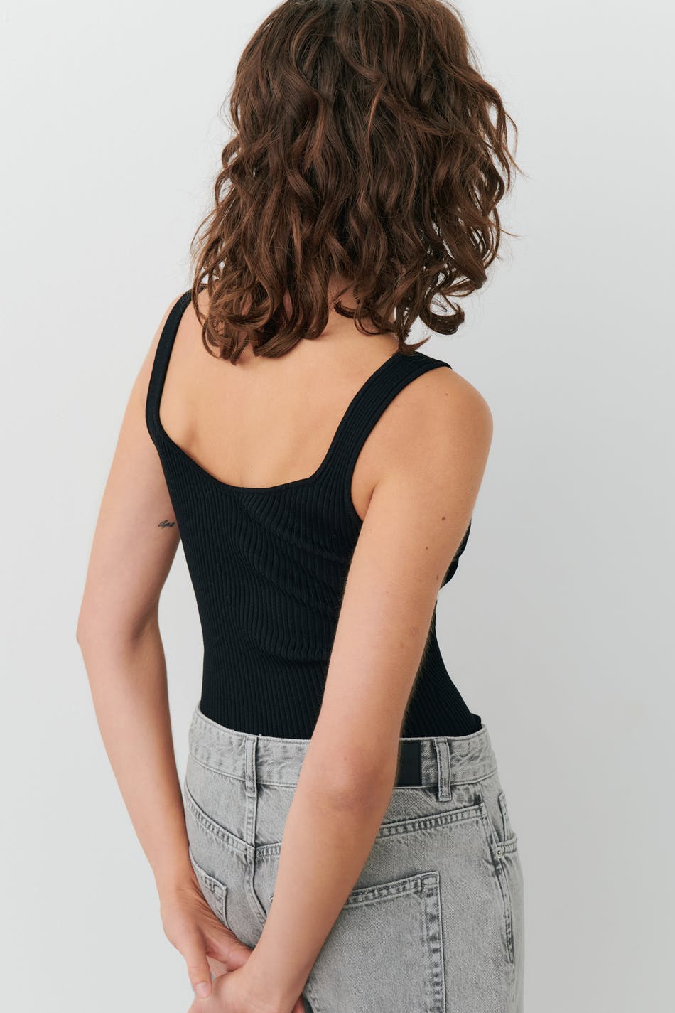 Knitted singlet