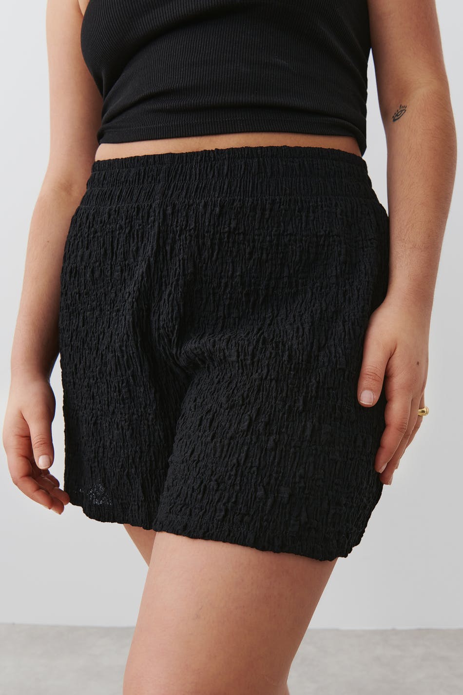 Structured jersey shorts