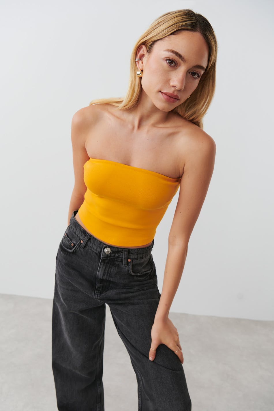 Stretch tube top