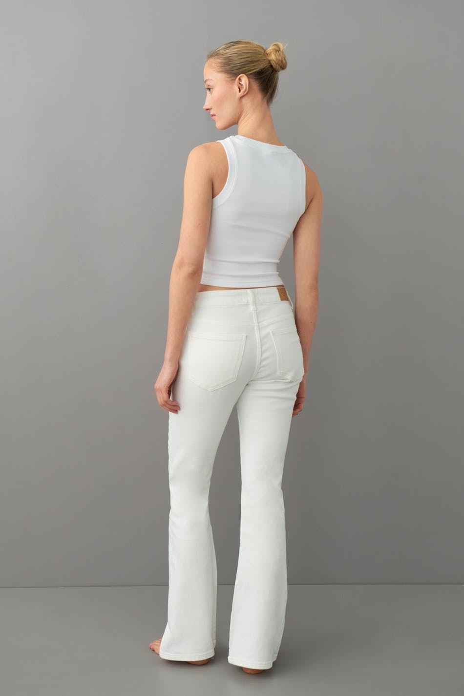 Low waist bootcut jeans