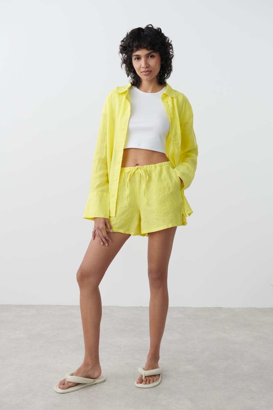 Disa linen shorts