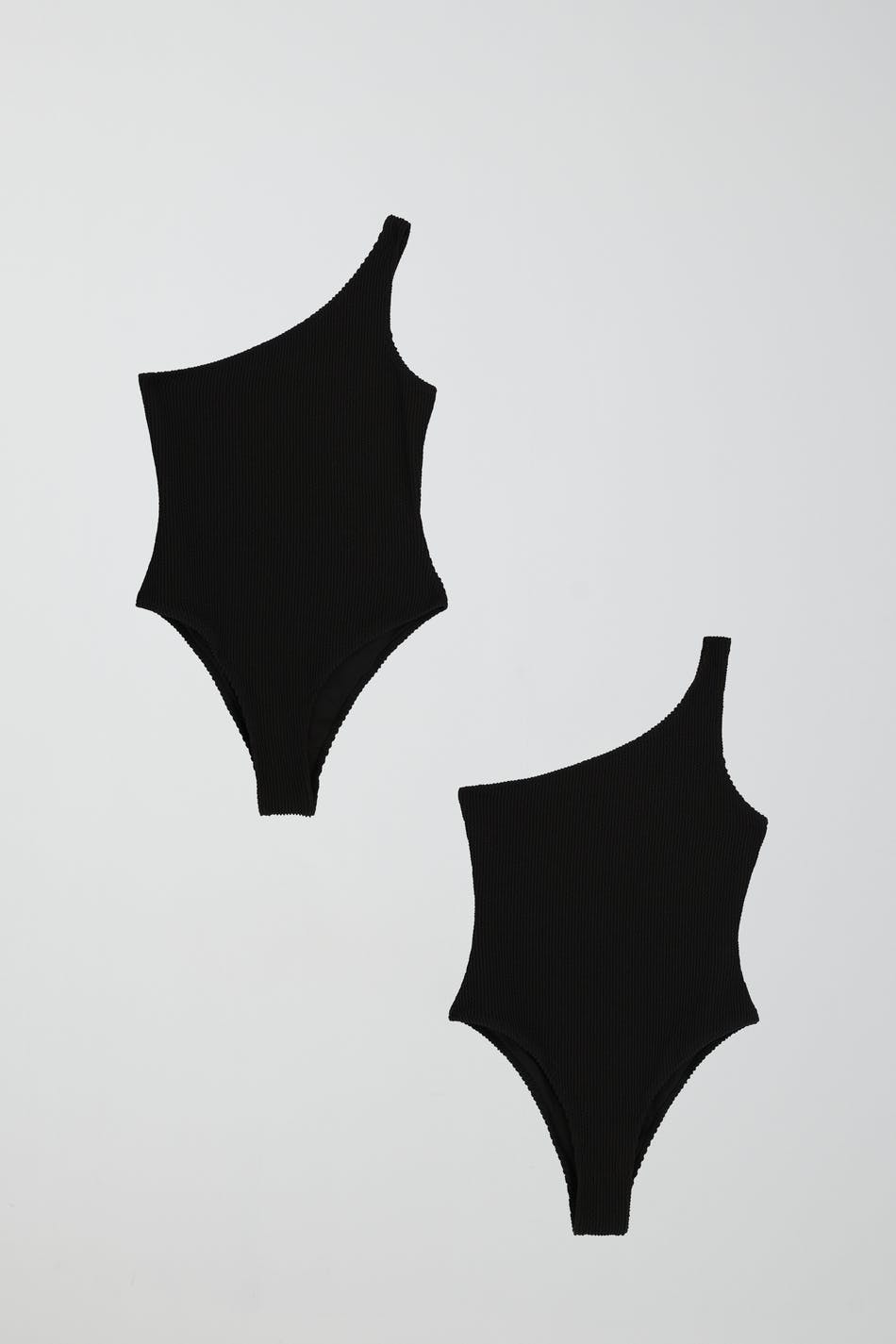 One shoulder swimsuit