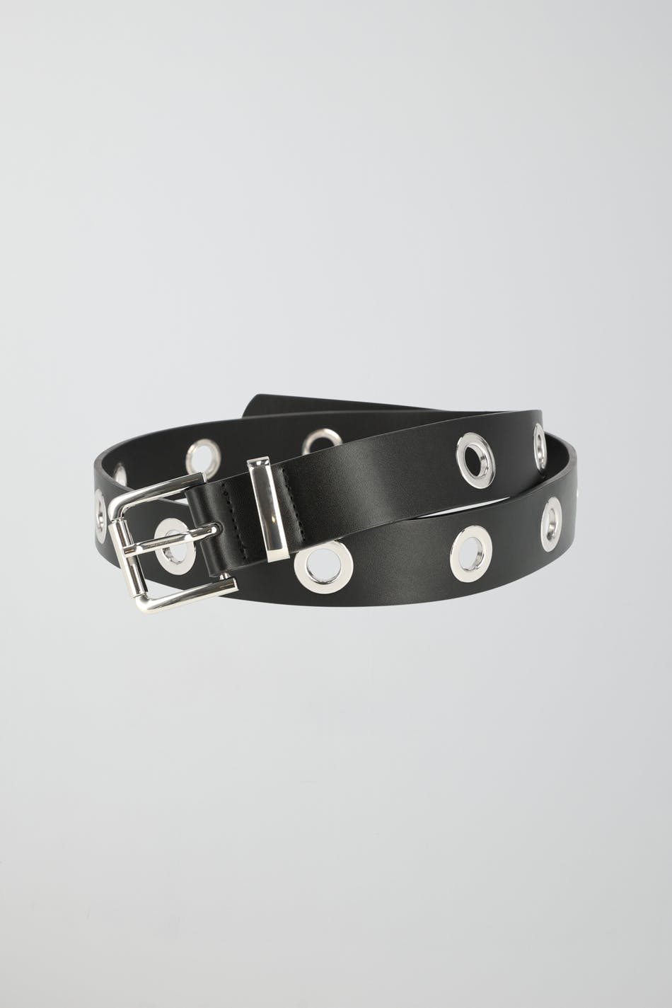 Eyelet belt
