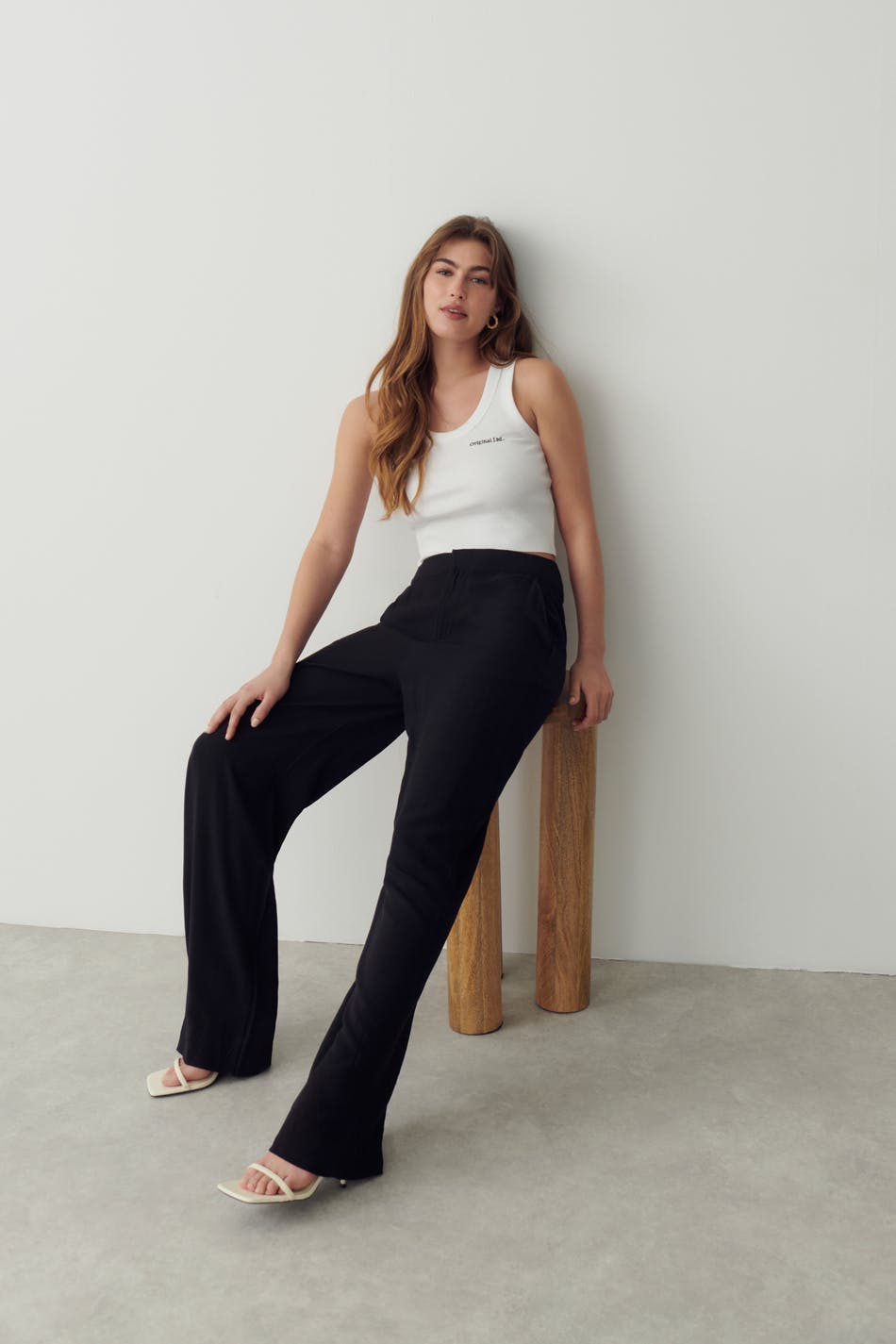 Relaxed viscose trousers