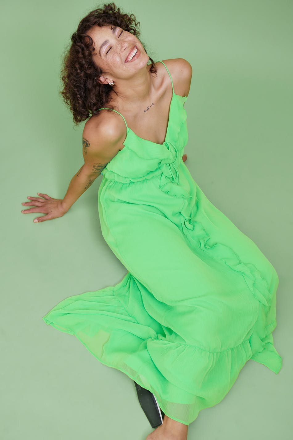 Frill chiffon maxi dress