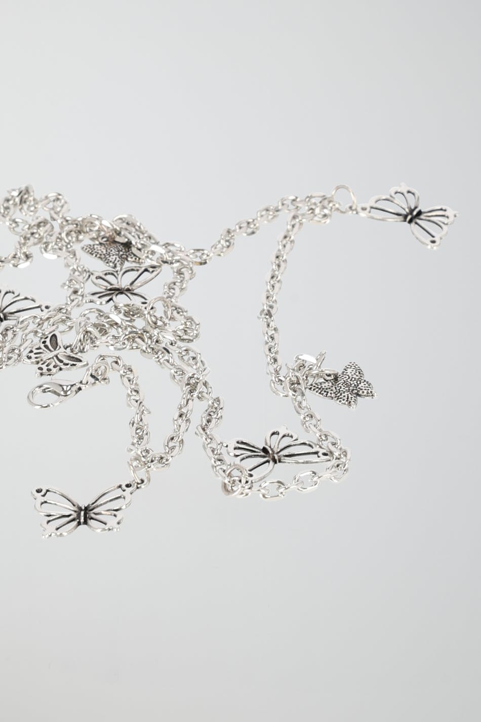 Butterfly chain belt