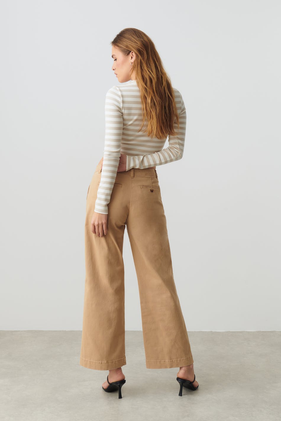 Chinos trousers