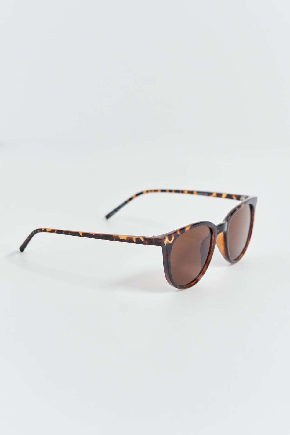 Preppy round sunglasses