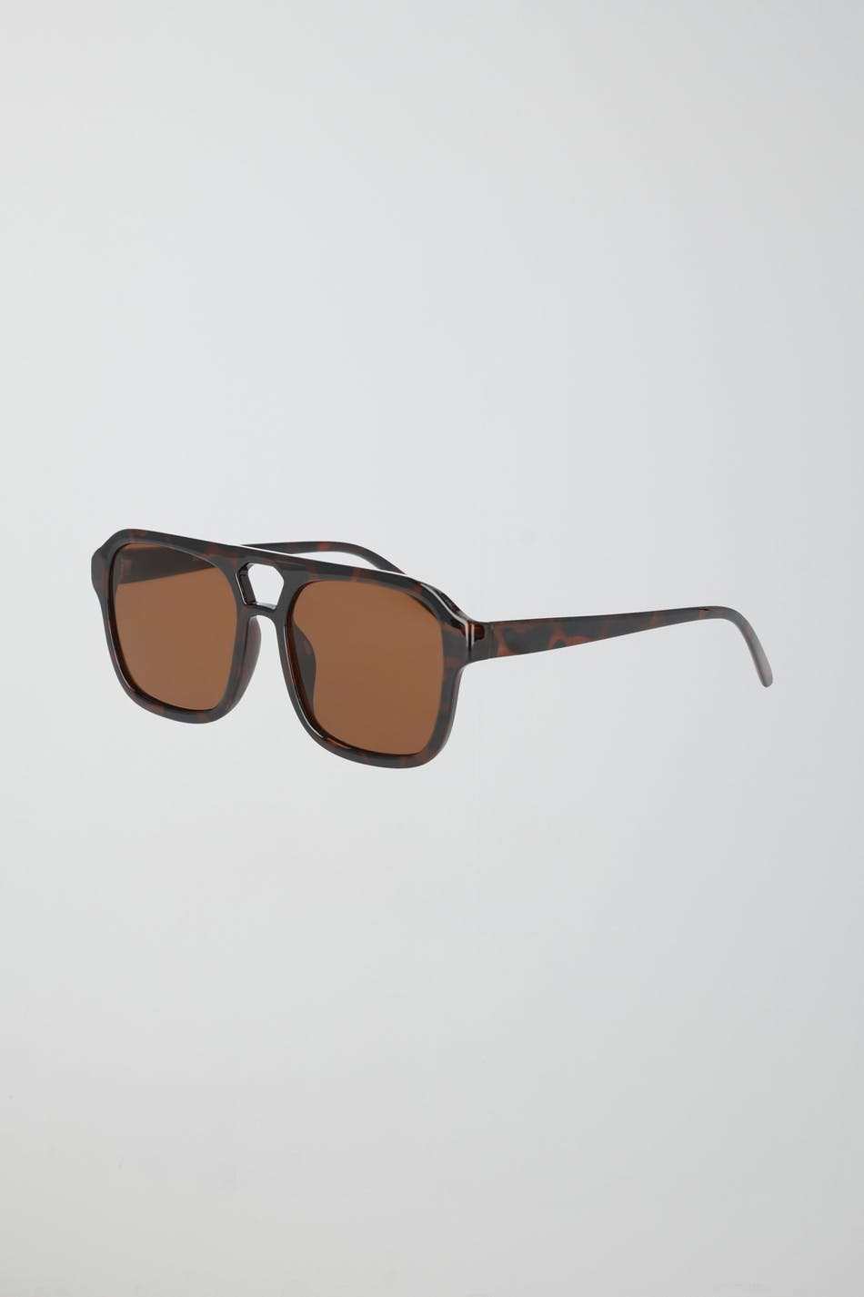 Oversized square sunglasses