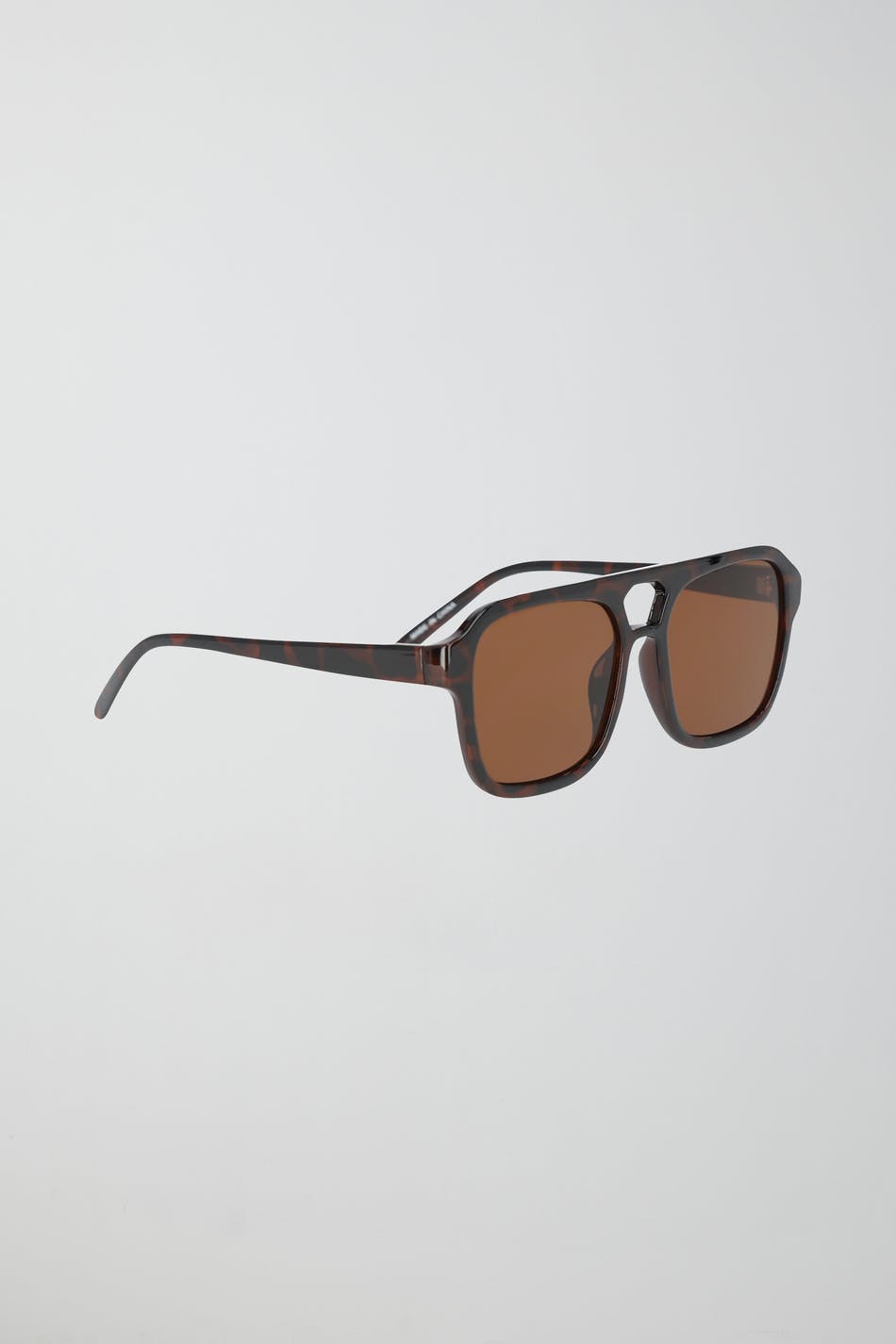 Oversized square sunglasses