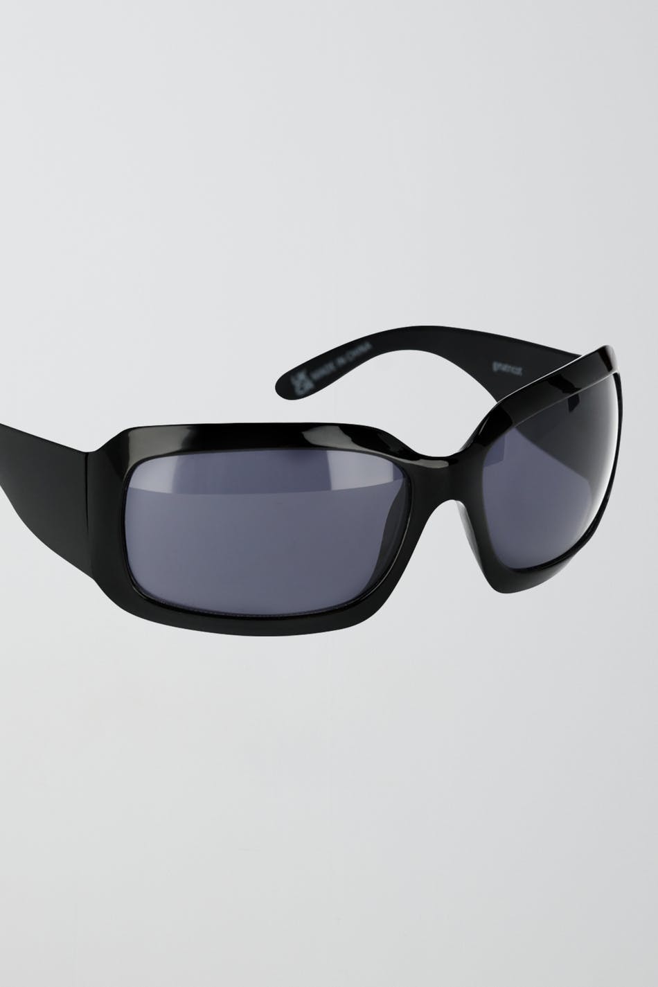 Wrap around sunglasses