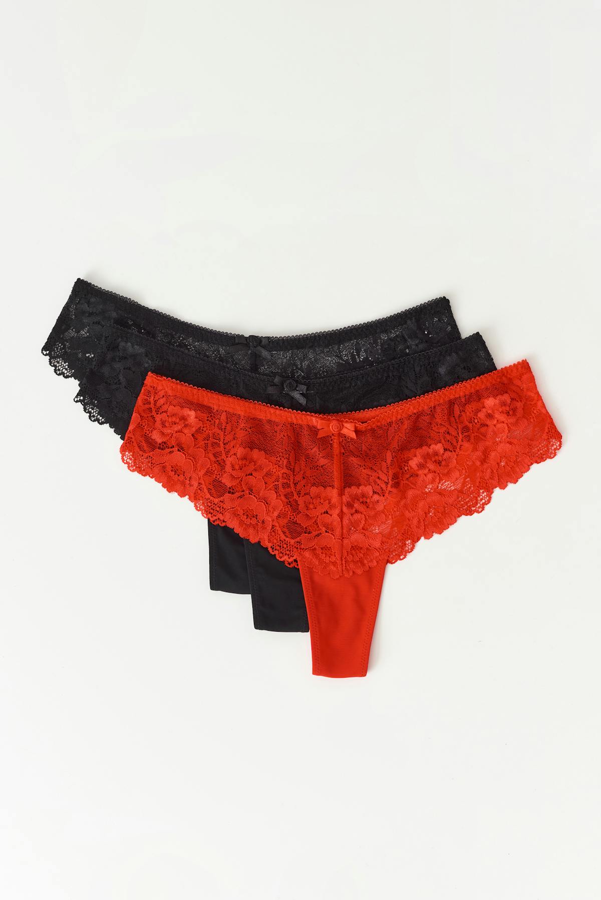 pack lace string