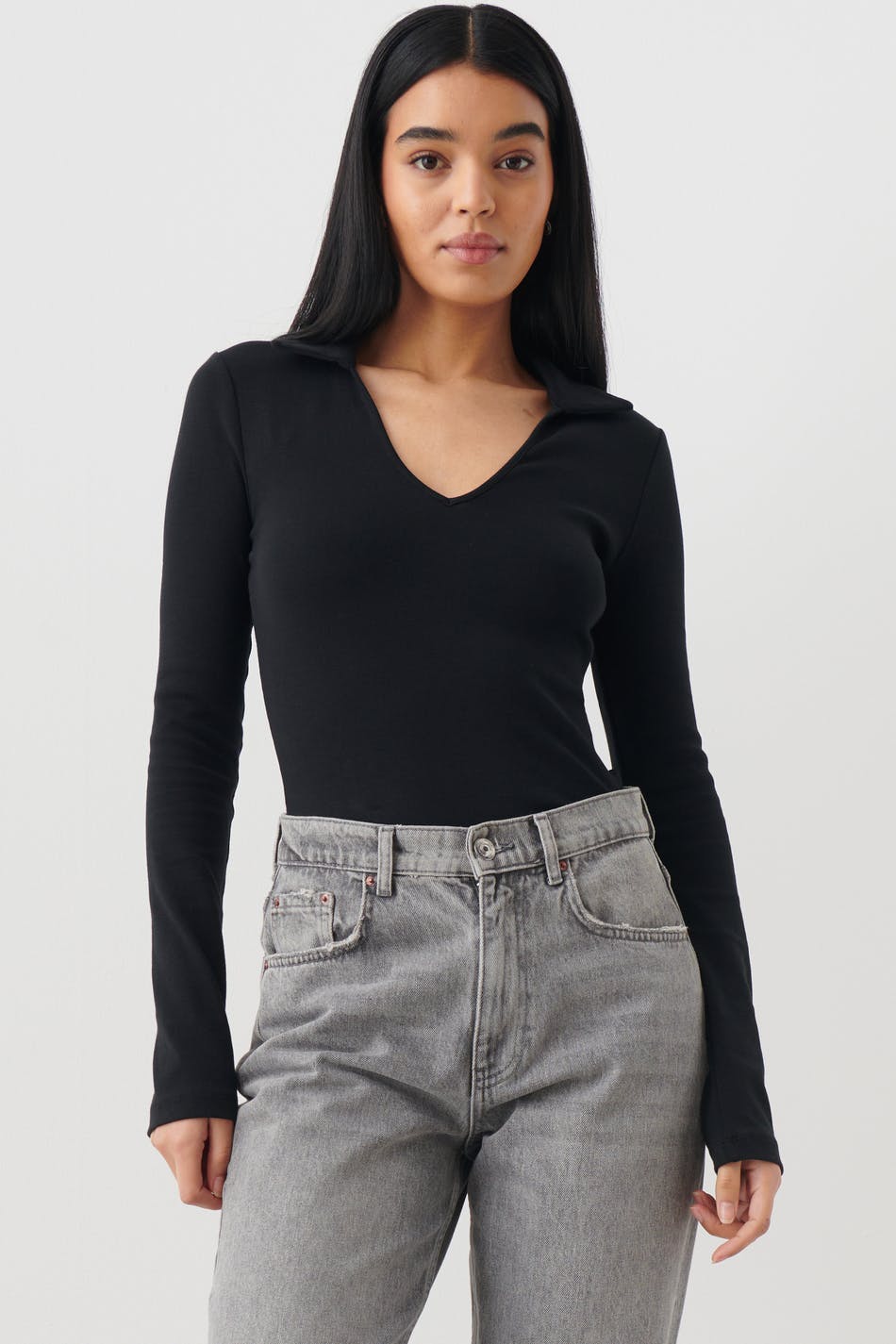 V-neck collar top