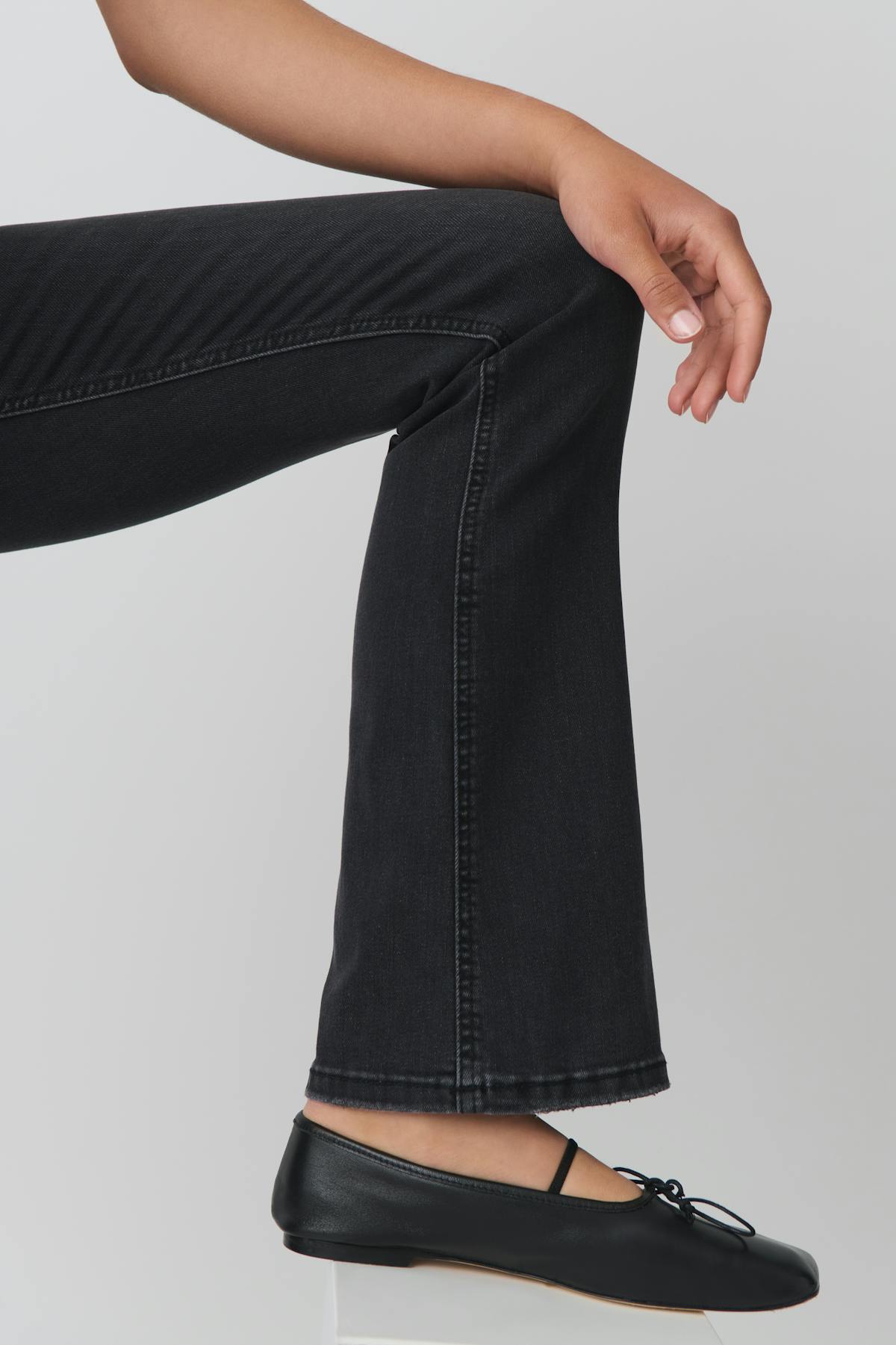 Low waist bootcut jeans