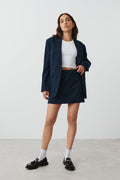 Short tailored skirt
