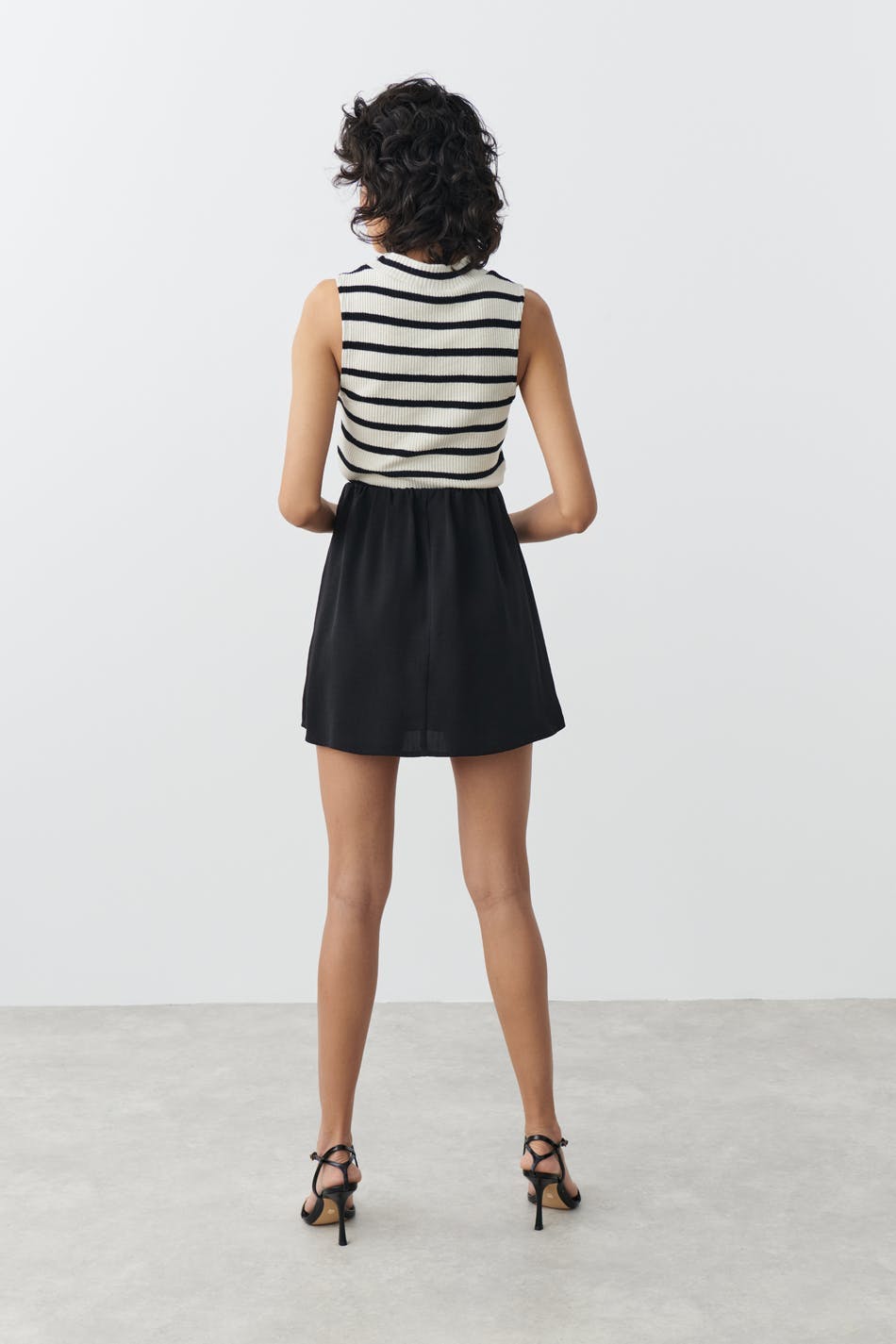Short skirt