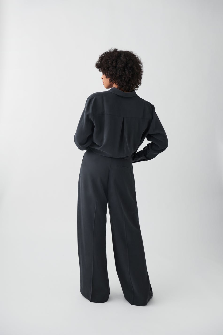 Wide tailored trousers