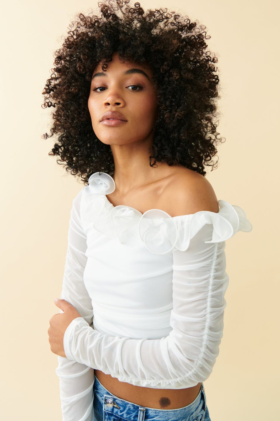 One shoulder wire top