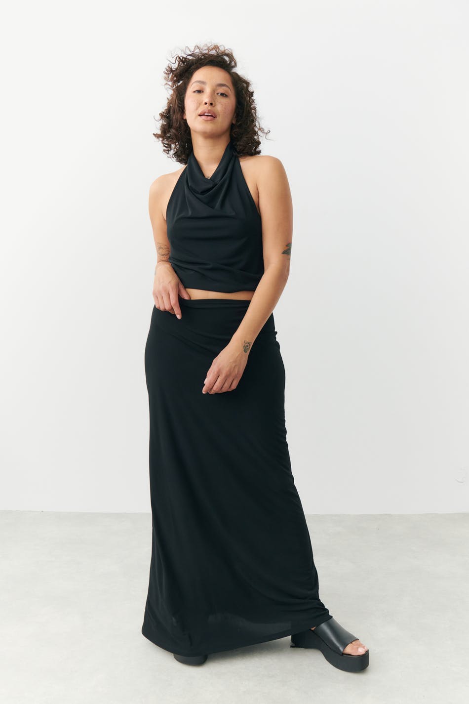 Low waist maxi skirt