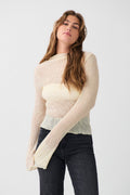 Plisse flare sleeve top