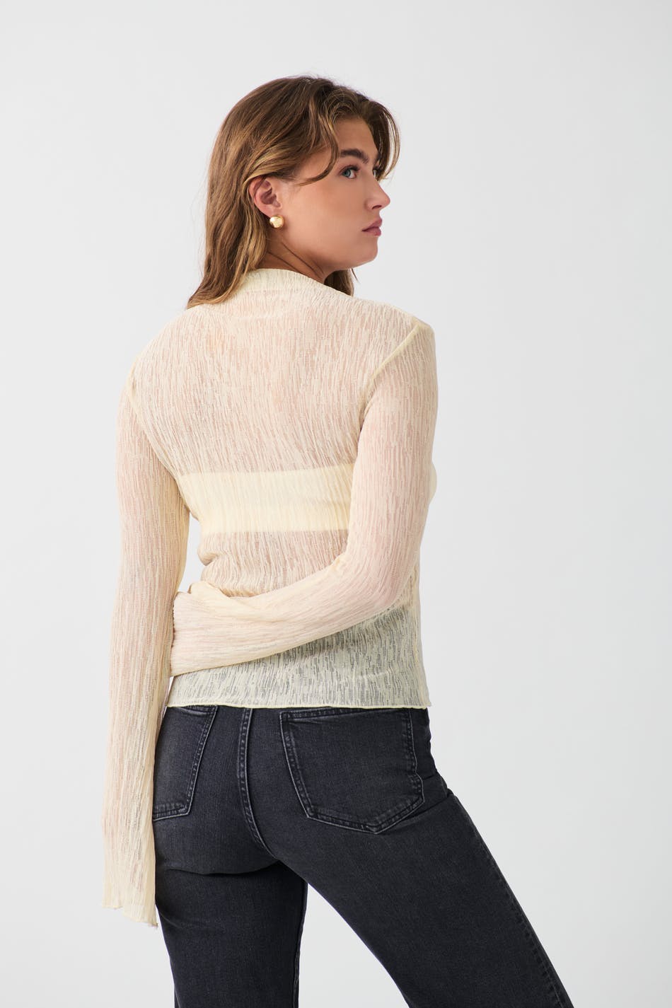 Plisse flare sleeve top