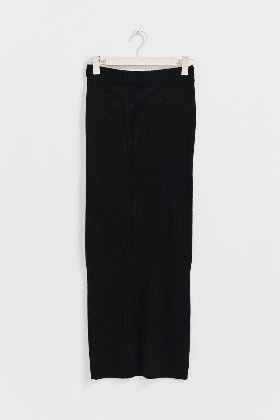 Knitted column skirt
