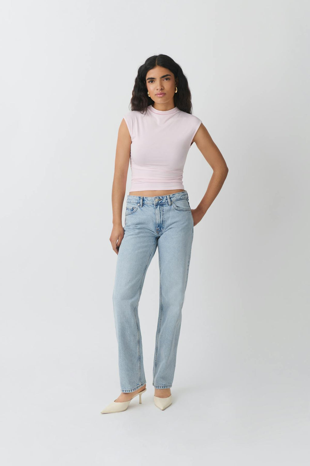 Low straight jeans