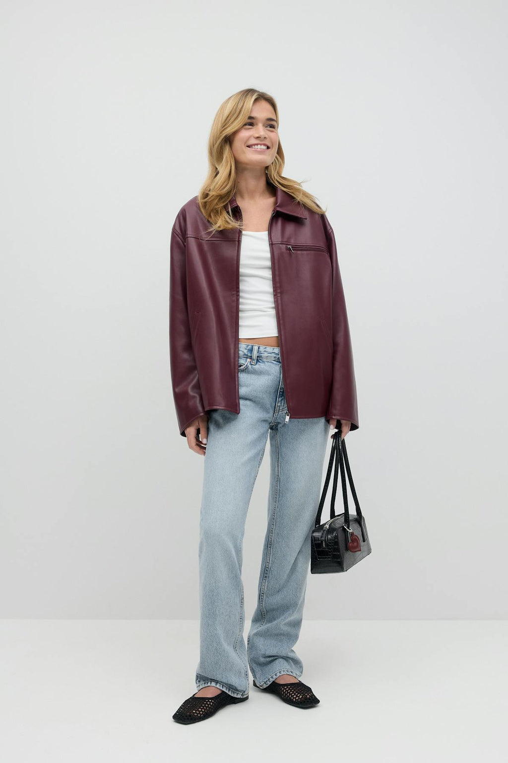 Low straight jeans