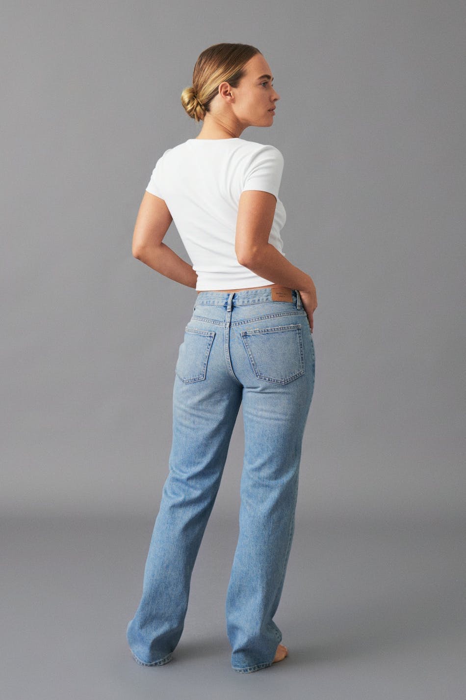 Low straight jeans