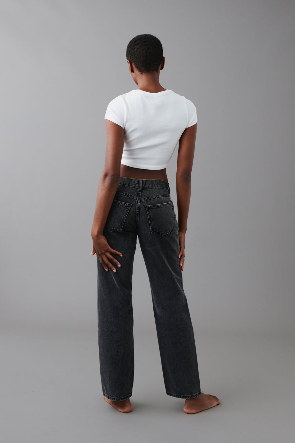 Low straight petite jeans