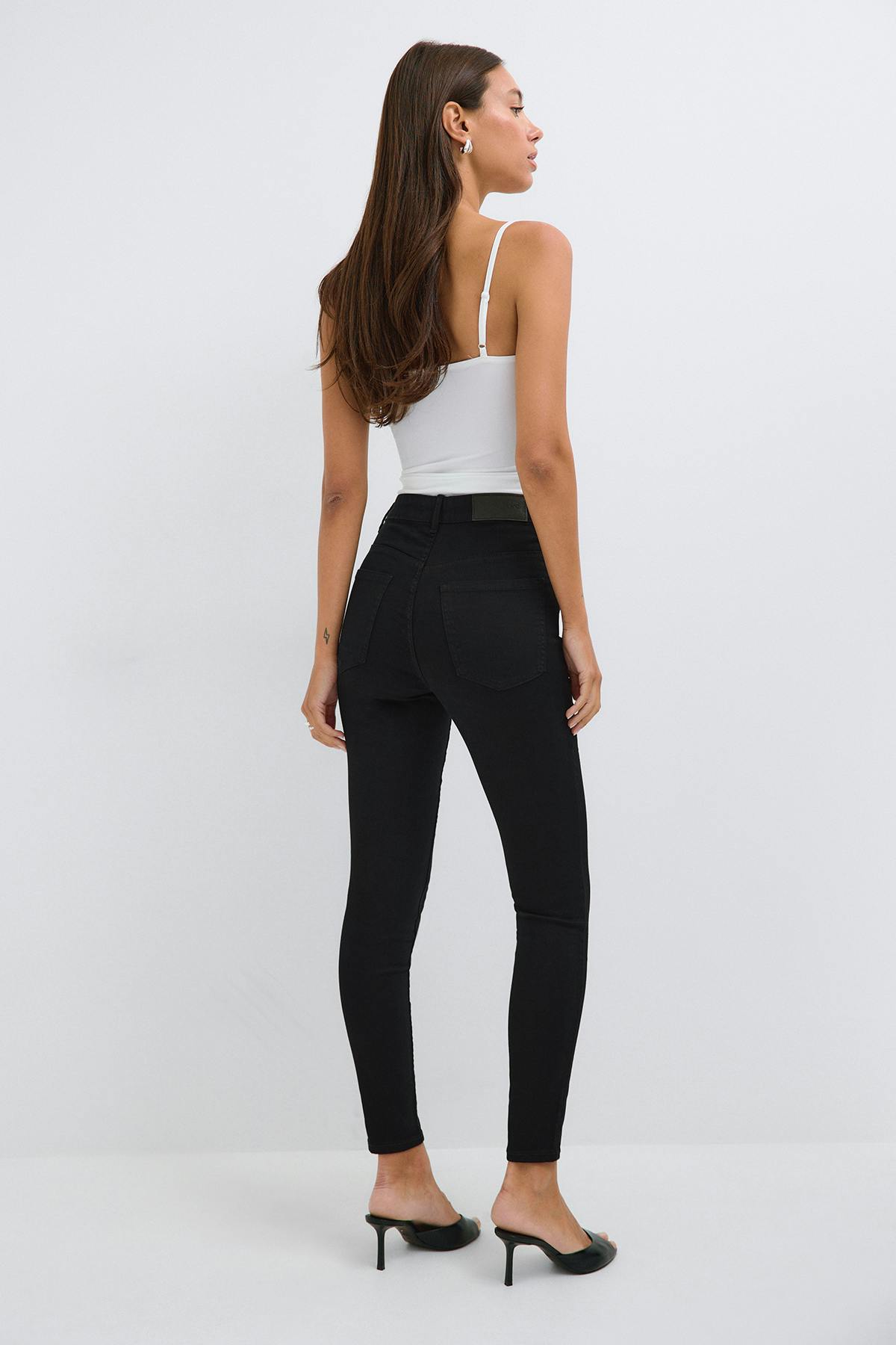 molly high waist jeans